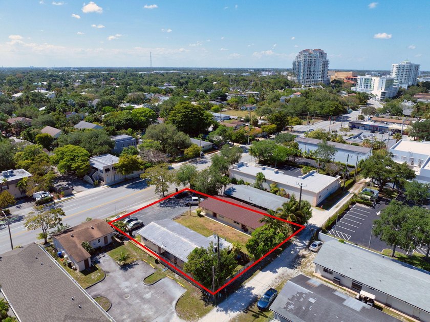 THE SITE: Two contiguous parcels (Folios 504210015131 &amp; - photo 8