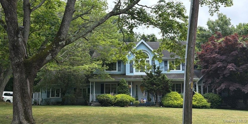 This Colonial Style Home Features 4 Bedrooms, 2.5 Baths, Formal - photo 2