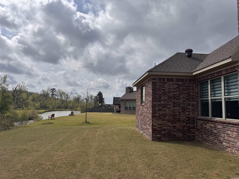 This home is a bargain and is priced under appraised value! - photo 3
