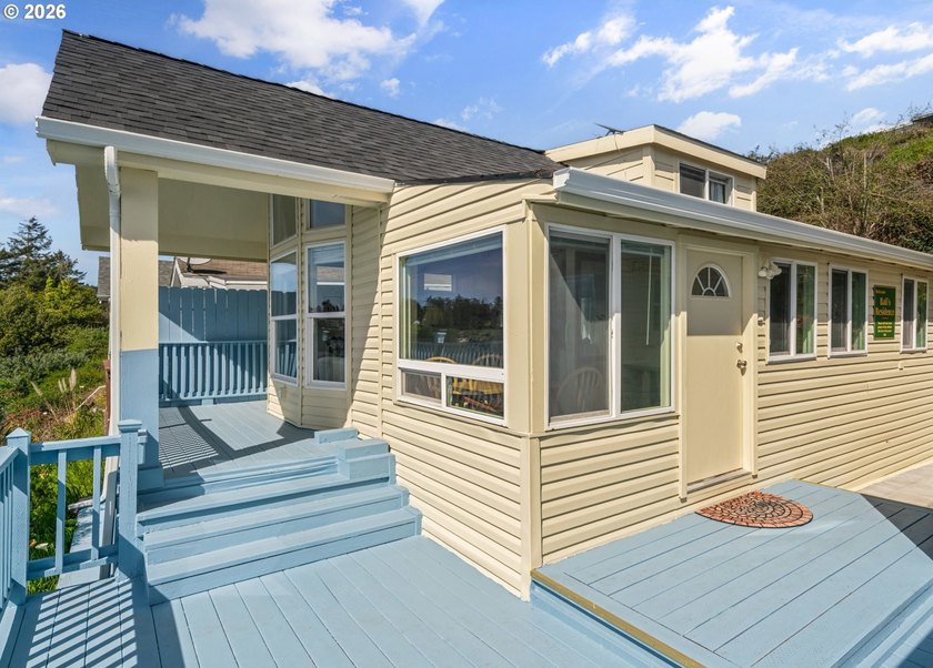 This tiny home may be compact in size, but don't let that fool - photo 21