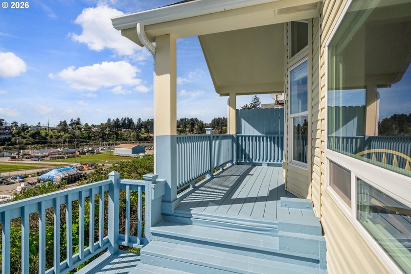 This tiny home may be compact in size, but don't let that fool - photo 22