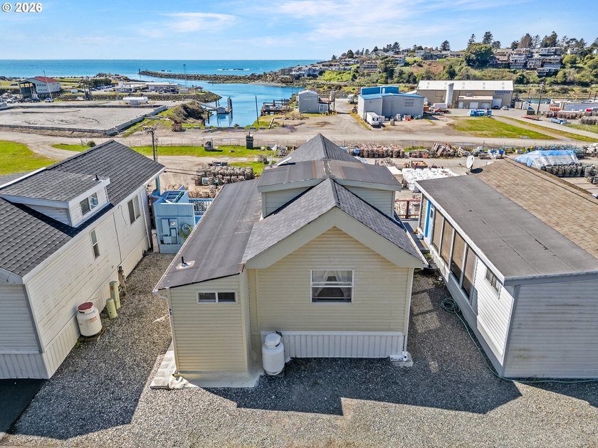 This tiny home may be compact in size, but don't let that fool - photo 24