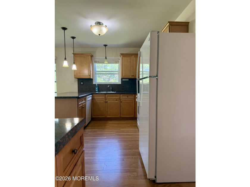 Freshly painted extremely clean lakeview model. 2 bedrooms 2 - photo 7