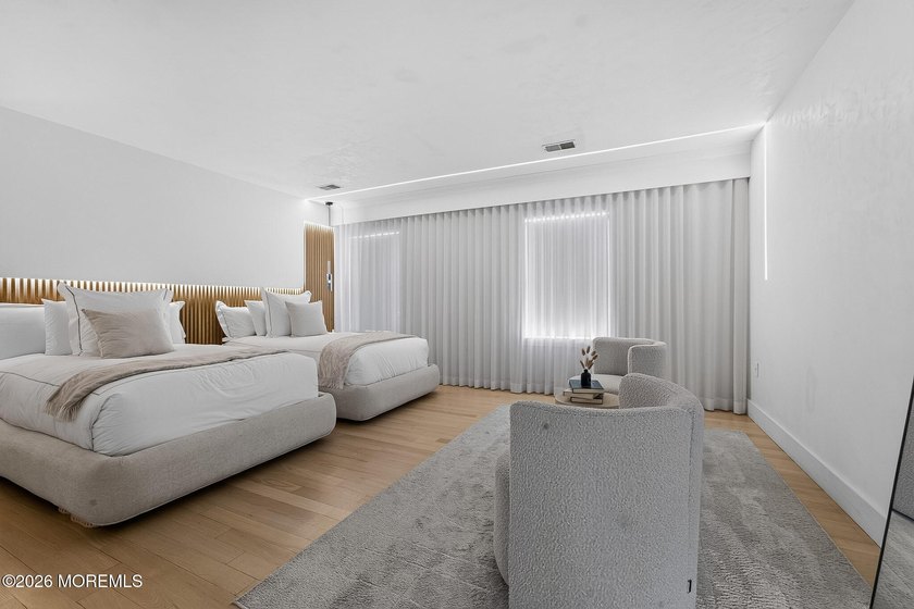 Finally hit the market! Must see this home to appreciate this - photo 7