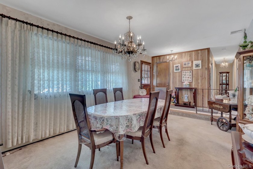 Don't miss this amazing opportunity to make this charming ranch - photo 10