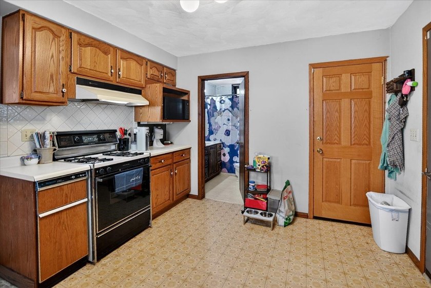 Rare opportunity for owner-occupants and investors alike!! This - photo 9