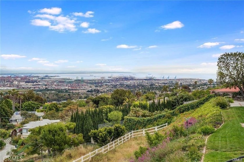 Experience the pinnacle of California coastal living in this - photo 21