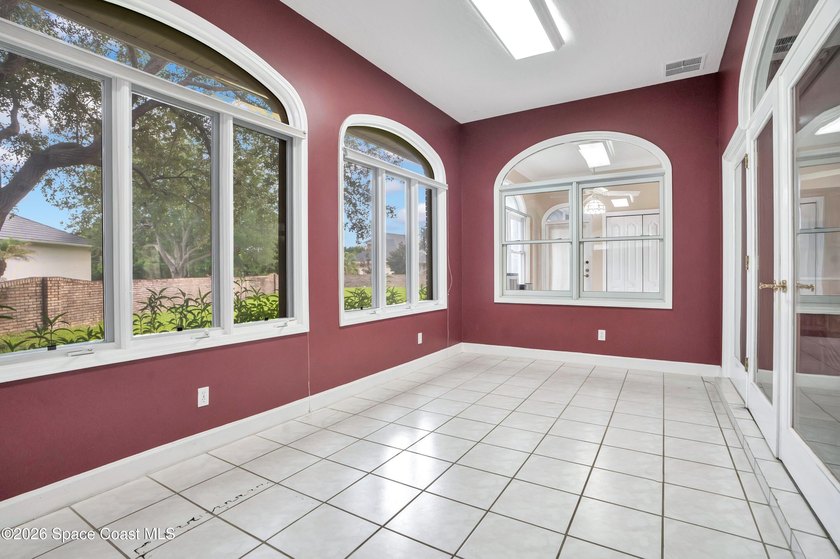 Luxury mini estate, acreage, cul-de-sac, pool... this one - photo 34