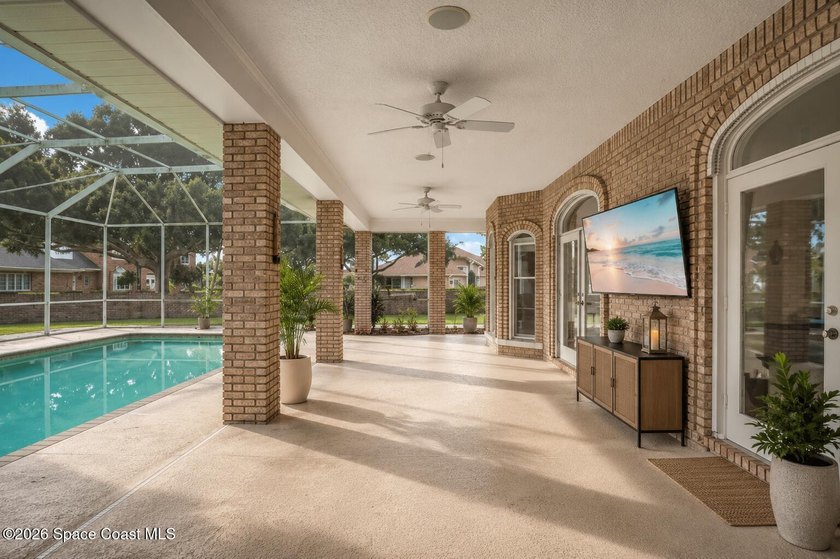 Luxury mini estate, acreage, cul-de-sac, pool... this one - photo 41