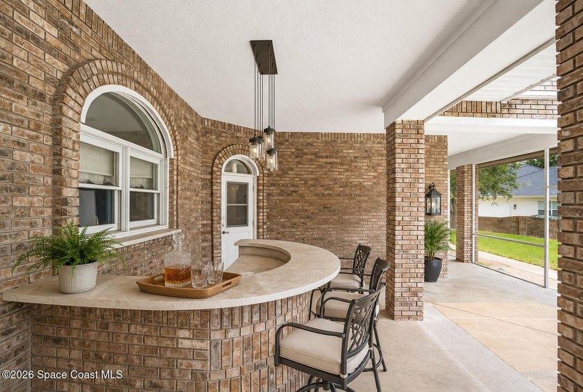 Luxury mini estate, acreage, cul-de-sac, pool... this one - photo 42