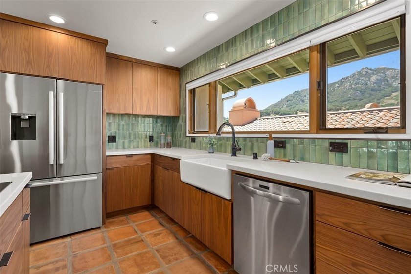 Set in the coveted enclave of Ferrini Heights, 333 Twin Ridge - photo 16