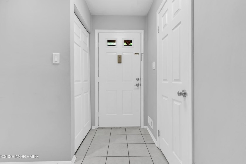Welcome to Society Hill North! This well-maintained 2-bedroom, 2 - photo 3