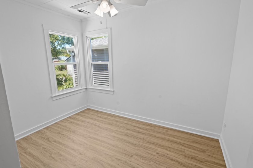 A great opportunity to own an affordable home in a competitive - photo 12