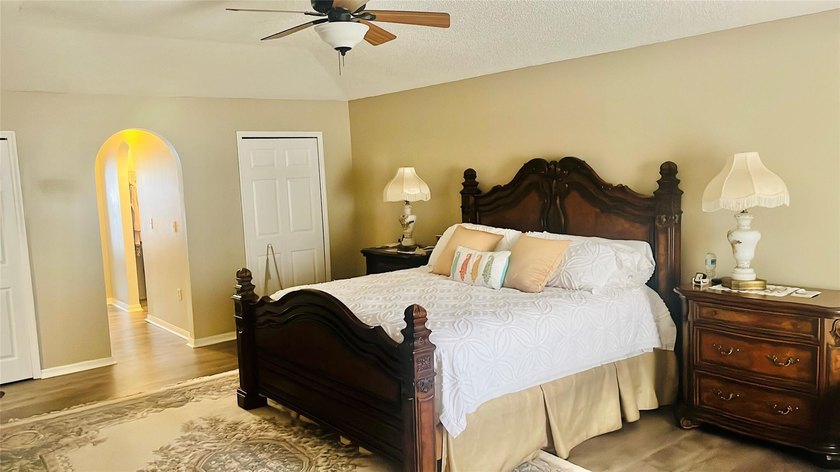 This Beautiful family home boasts 6 bedrooms &amp; 4-1/2 baths. A - photo 9