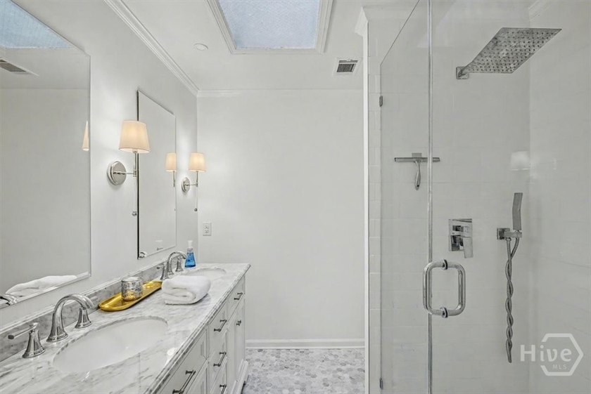 Welcome to this adorable, updated cottage in The Landings on - photo 35