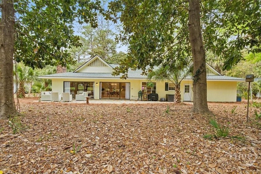 Welcome to this adorable, updated cottage in The Landings on - photo 40
