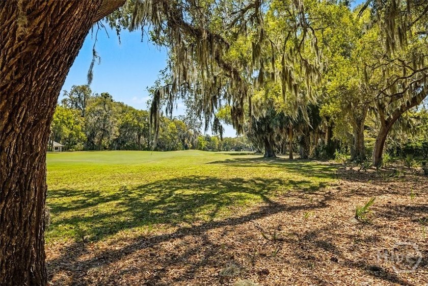 Welcome to this adorable, updated cottage in The Landings on - photo 45