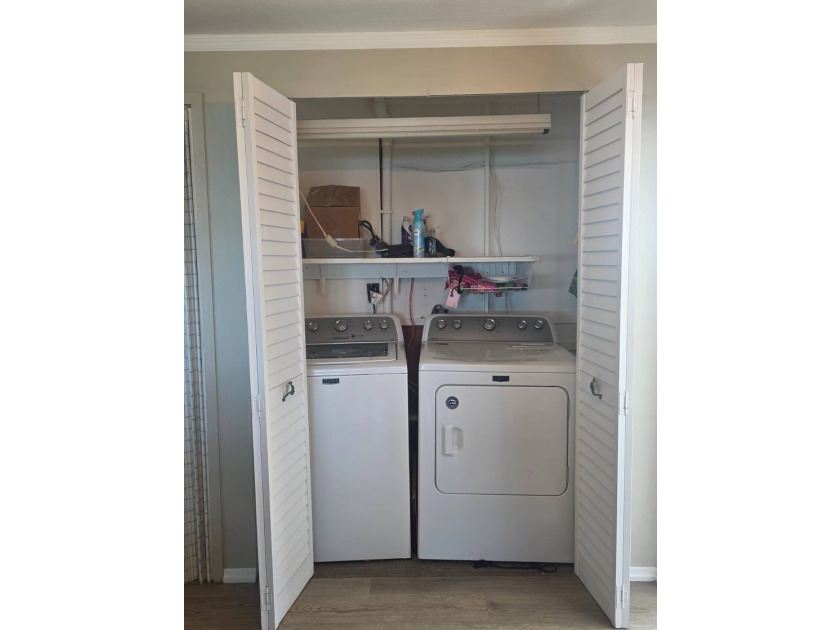 Unbeatable Value: Direct Waterfront Living on the Manatee River! - photo 12