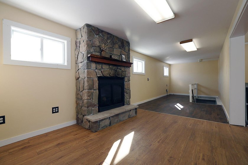 Tremendous commercial opportunity in a high-visibility location - photo 19