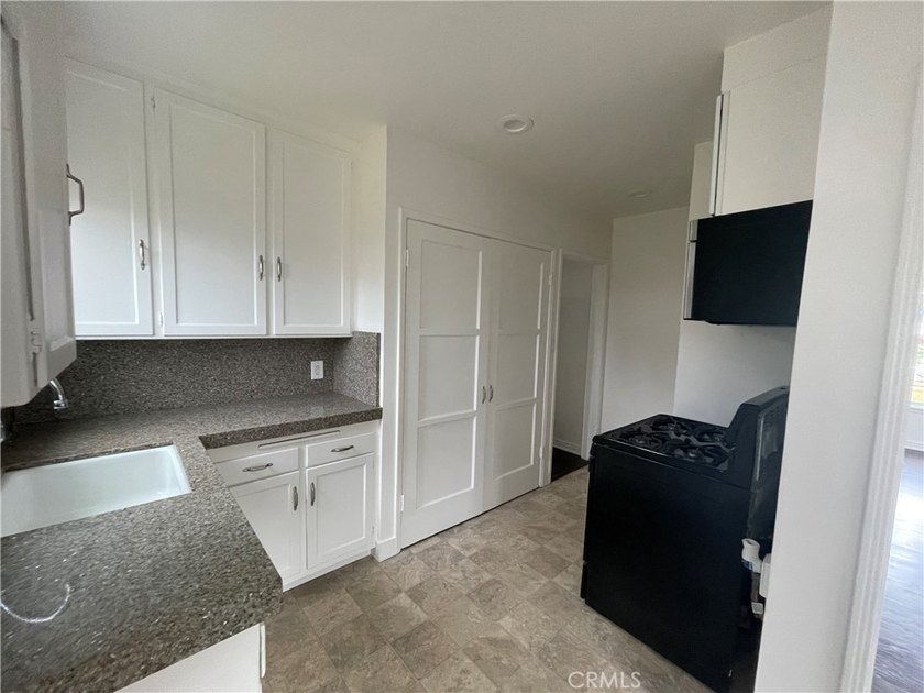 Price Reduced! All Offers Welcome --- Welcome to 2221 Granada - photo 24