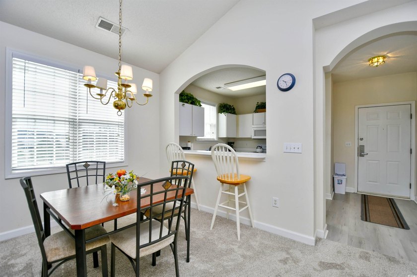 You will love this beautiful top floor end unit offering 2 - photo 7
