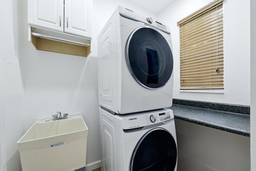 Welcome to a beautifully maintained residence in the highly - photo 15