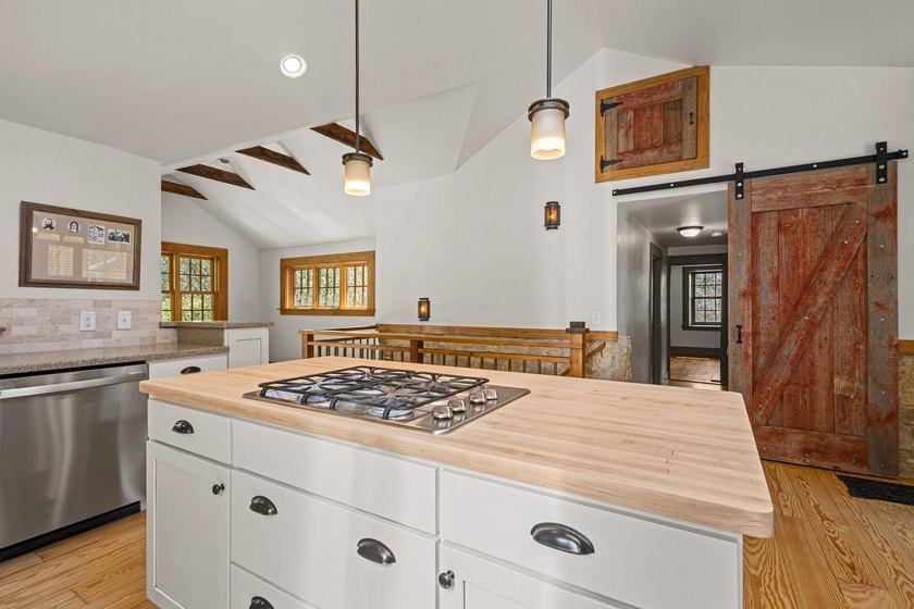 Own a piece of Shorewood Hills history with this one-of-a-kind - photo 7