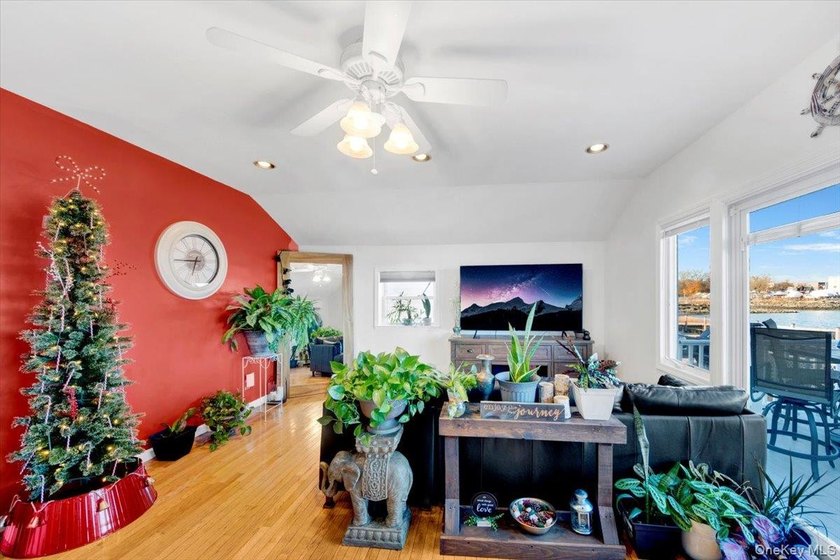 Welcome to 6 Edgewater Park, a beautifully maintained 3-bedroom - photo 5