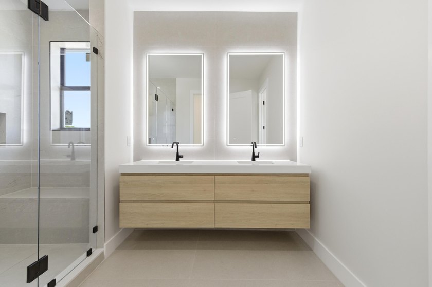 A refined new construction residence in historic Sailboat Bend - photo 24