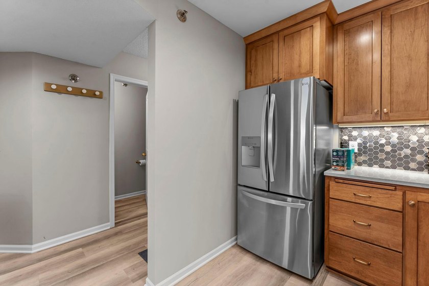 Experience maintenance-free living in this stunning, west-facing - photo 9