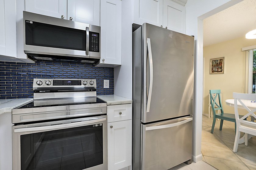 Move right into this beautifully updated first-floor condominium - photo 12