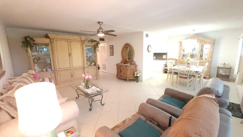 Welcome to the paradise of South Florida, resort-style social - photo 2