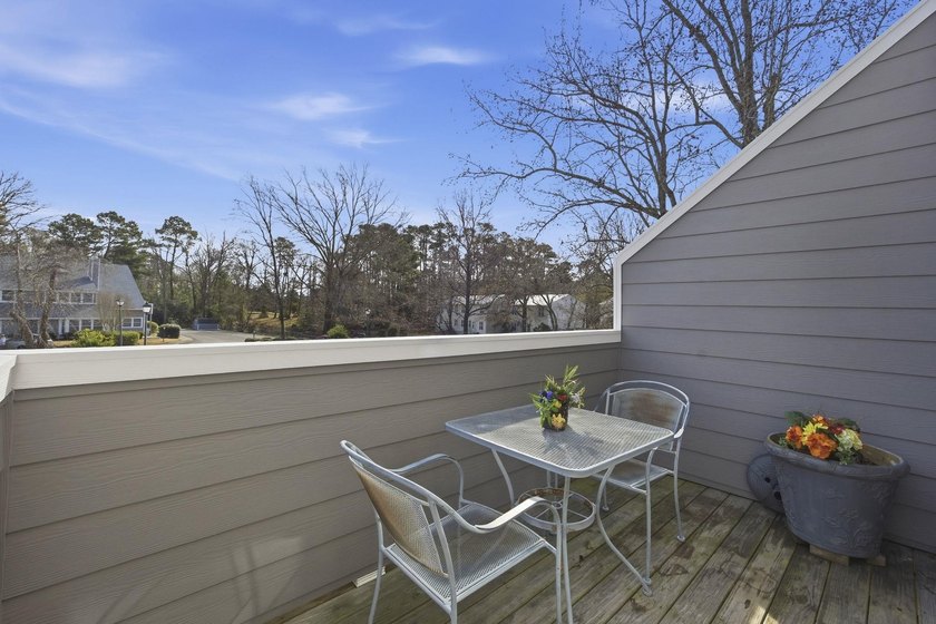 Welcome to Sterling Village, where affordability meets coastal - photo 18