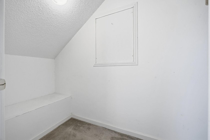 Welcome to Sterling Village, where affordability meets coastal - photo 23
