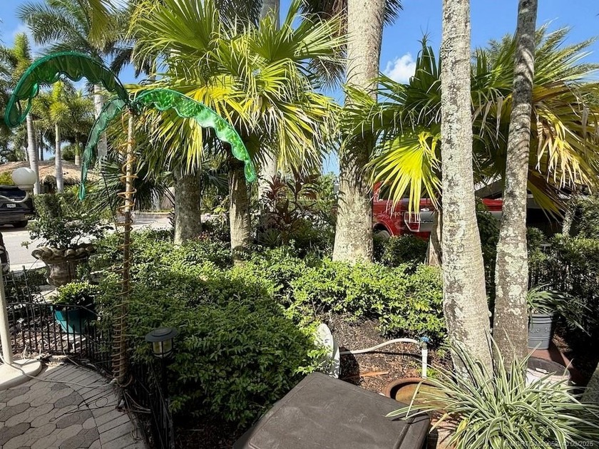 An Entertainer's Paradise - Truly One of a Kind! Welcome to a - photo 34