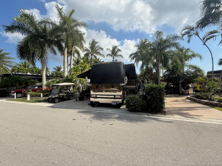 An Entertainer's Paradise - Truly One of a Kind! Welcome to a - photo 35