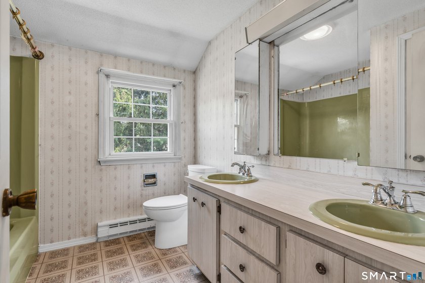 Opportunity awaits in one of Waterford's most desirable - photo 36