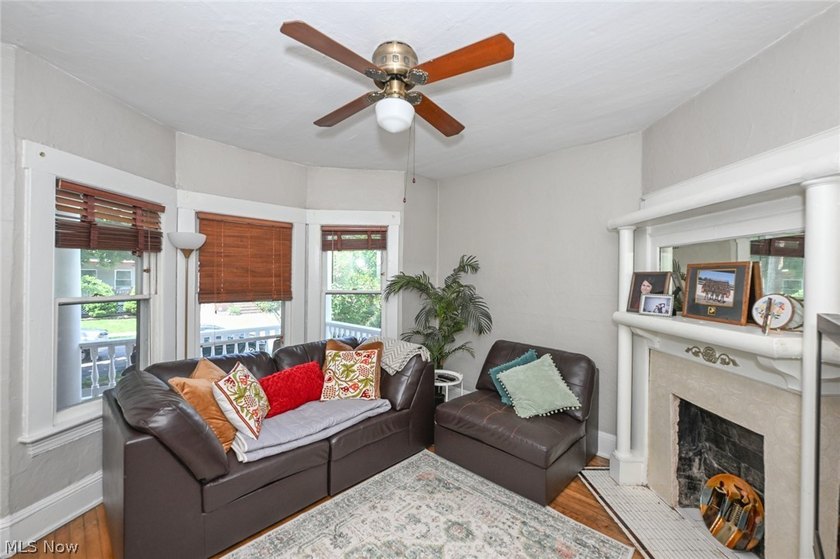 Four units in Lakewood available now! One unit is currently - photo 7
