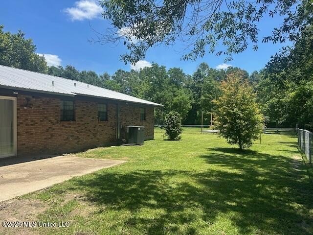 Check Out This Amazing Home Located In The Sought After - photo 19