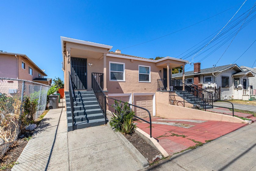 Renovated duplex with both units tenant-occupied, Each unit - photo 2
