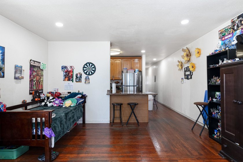 Renovated duplex with both units tenant-occupied, Each unit - photo 3
