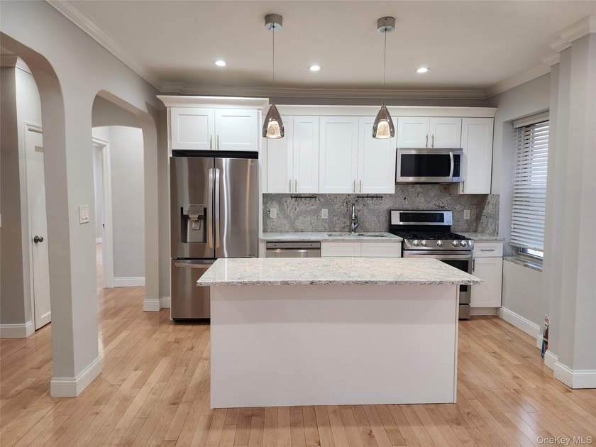 Nicely renovated full-size 2-bedroom Co-Op (this IS NOT a Condo) - photo 4