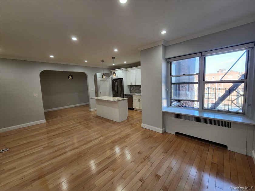 Nicely renovated full-size 2-bedroom Co-Op (this IS NOT a Condo) - photo 5