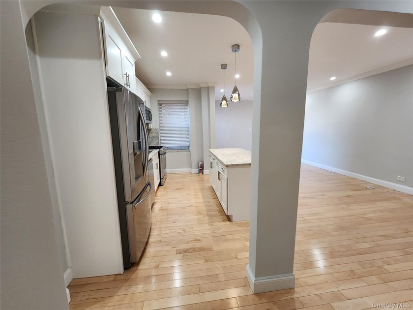 Nicely renovated full-size 2-bedroom Co-Op (this IS NOT a Condo) - photo 7