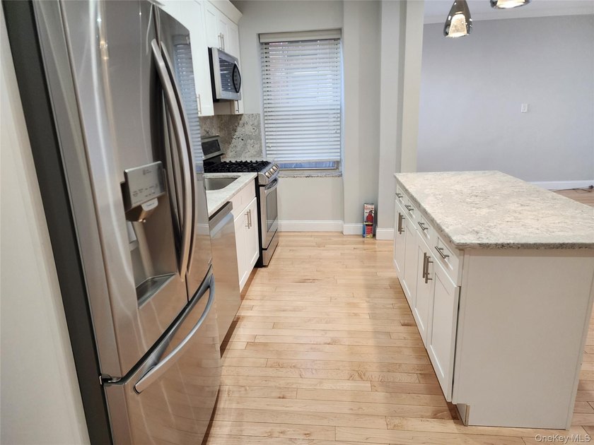 Nicely renovated full-size 2-bedroom Co-Op (this IS NOT a Condo) - photo 8