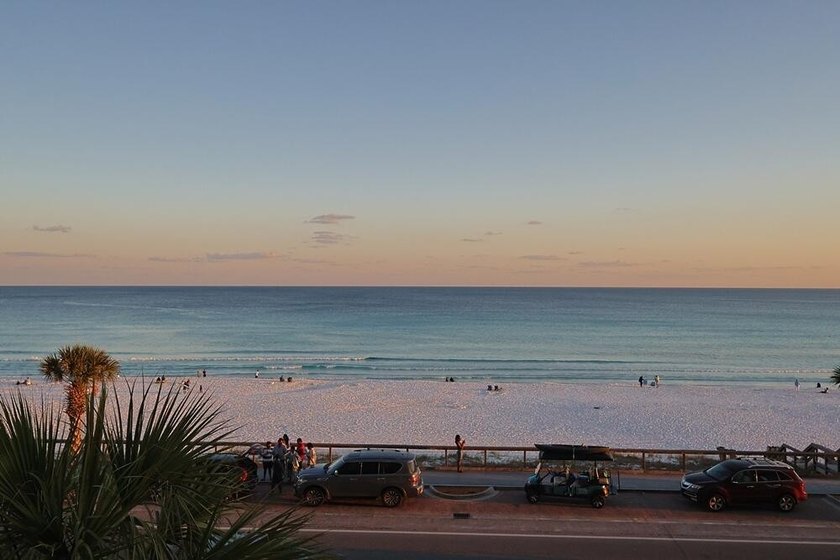 SHOWINGS AVAILABLE THIS WEEKEND! Wake up to stunning Gulf views - photo 15