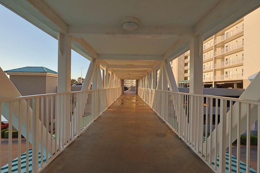 SHOWINGS AVAILABLE THIS WEEKEND! Wake up to stunning Gulf views - photo 23