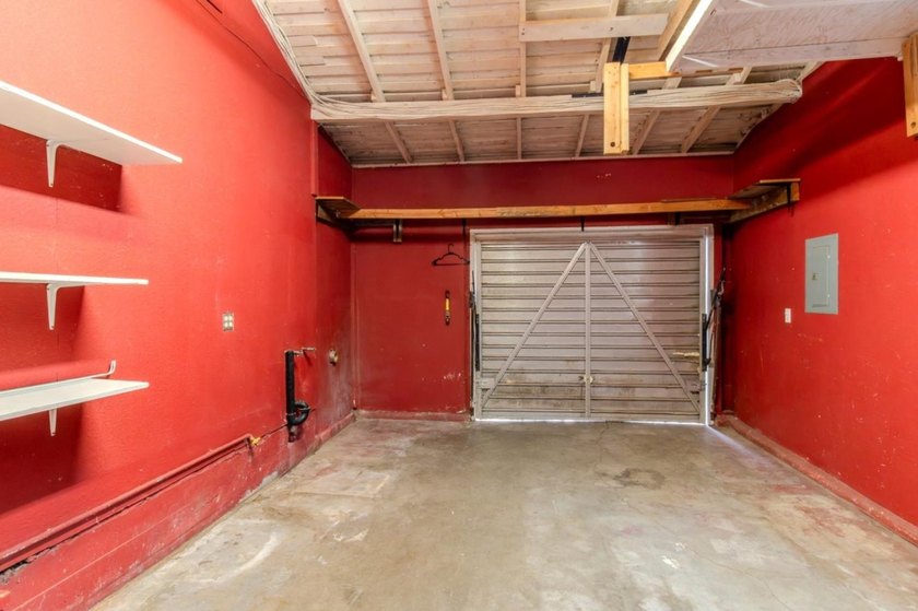 Welcome to this charming single-story home conveniently located - photo 22