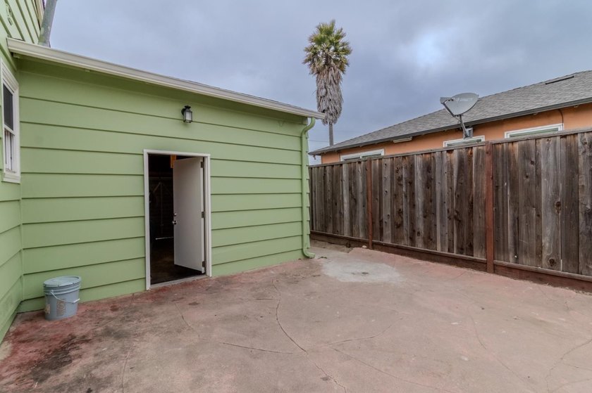 Welcome to this charming single-story home conveniently located - photo 34