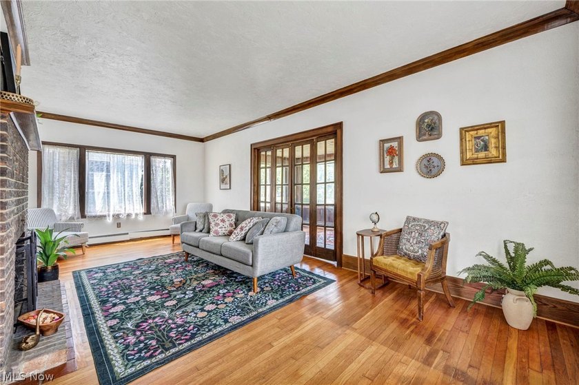 Welcome to 17435 Lake Avenue, a beautifully maintained century - photo 8